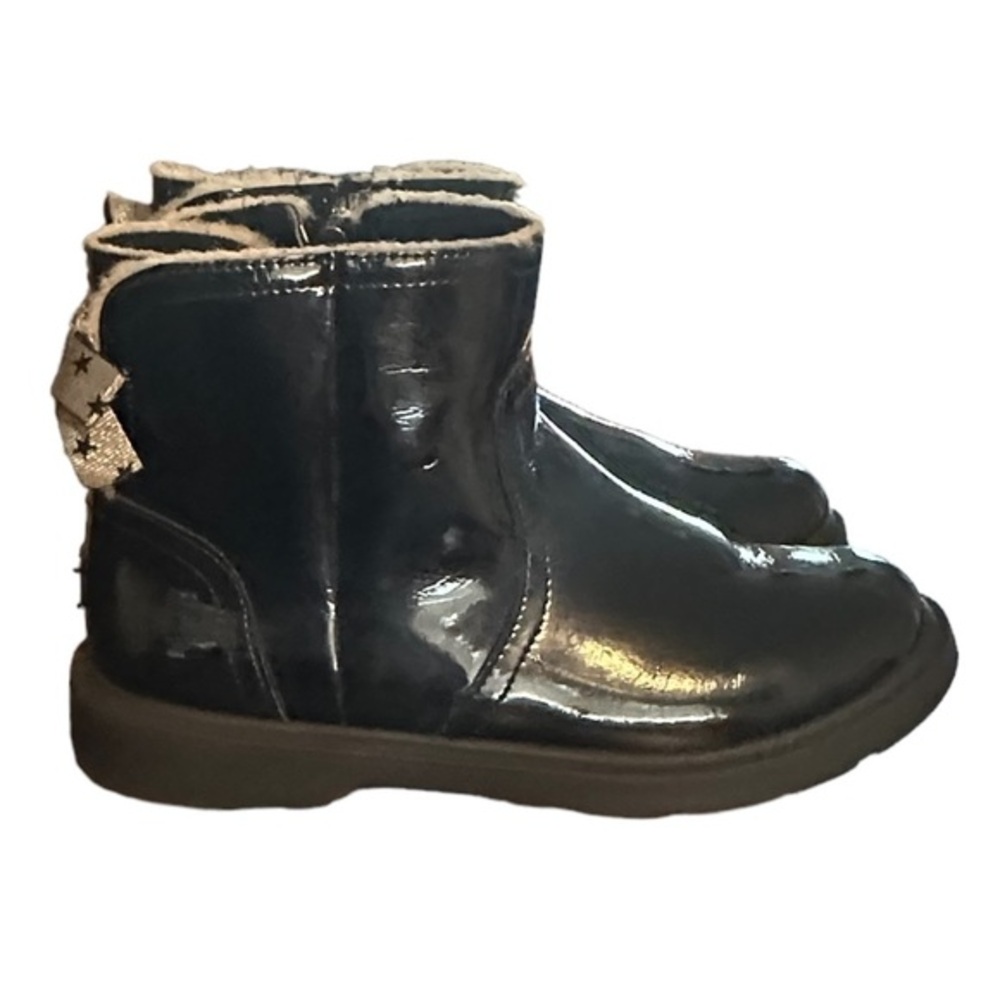 UGG boots Patent Leather Rain Boots zippered sides - Black w/ bow in back